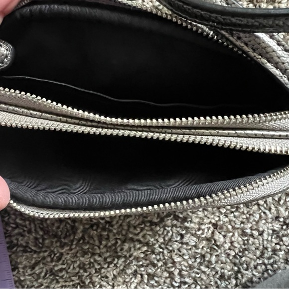 Coach bow turnlock crossbody - Picture 3 of 3